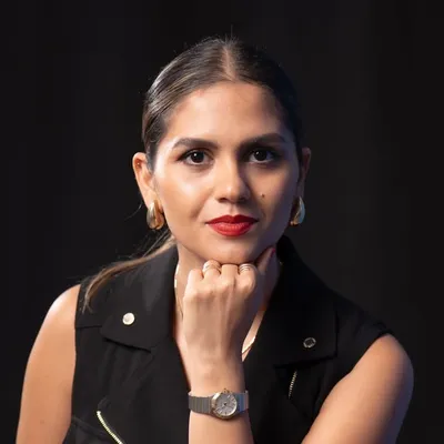 Helli Hendesi profile