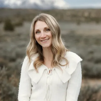 Teisha Hinton | Boost Metabolism + Increase Energy profile