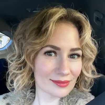 Heather Pasternak profile