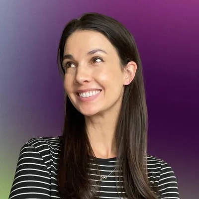 Simona | Content, Social Media & Tech profile