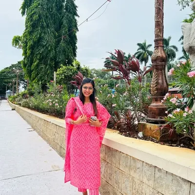 Hemangi Bheda | Bridal mehendi artist 📍SURAT profile