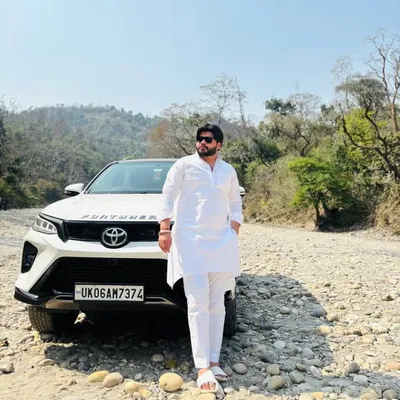 Hemant Pandit profile