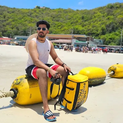 H E M I N R O Y profile