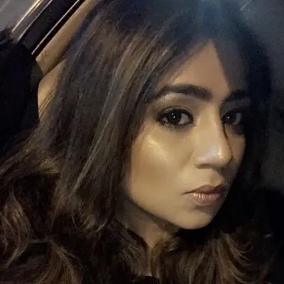Hena Widhani profile