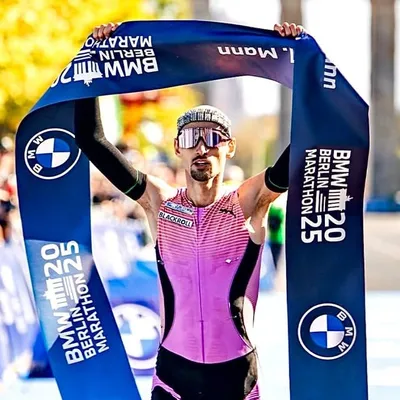 HENDRIK PFEIFFER | OLYMPIC MARATHONER profile