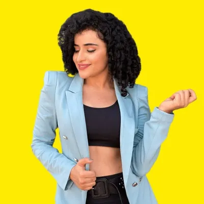 Henny Thakkar profile