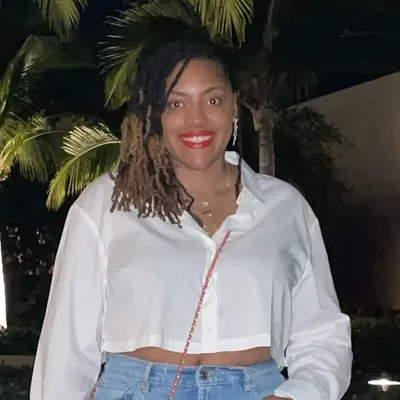 Her Life In Style profile