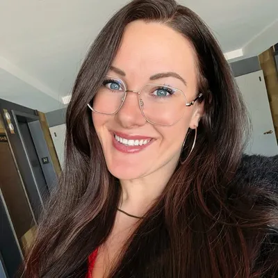 Kelsey Rhae Carraway profile