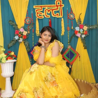 Khushi profile