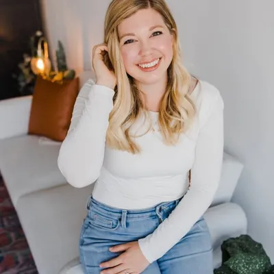 Ashley Curtis profile