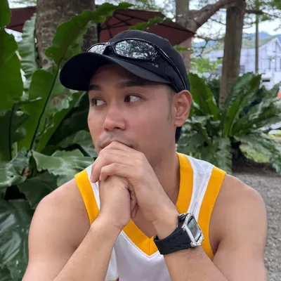 Daniel Cheang 郑 profile