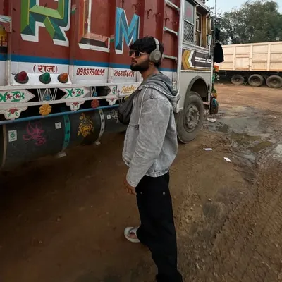 Raj Mishra ✨ profile