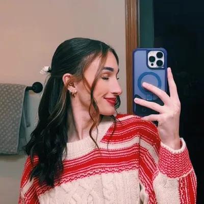 Hannah Hogan profile