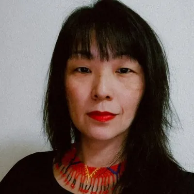 Luci Hidaka 日高 profile