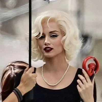 bella profile