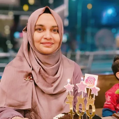 Naheed Bandaly | Mom blogger | Sharing duas | Entrepreneur | profile