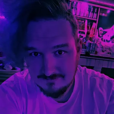 Chris profile