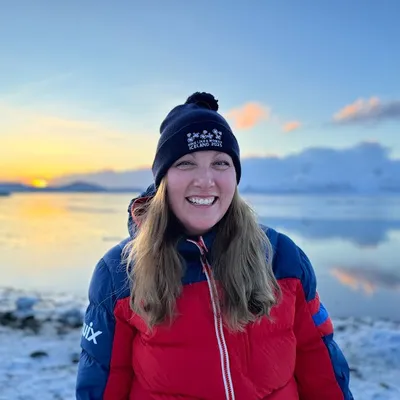 Rebecca | Hiking + Adventure Travel profile