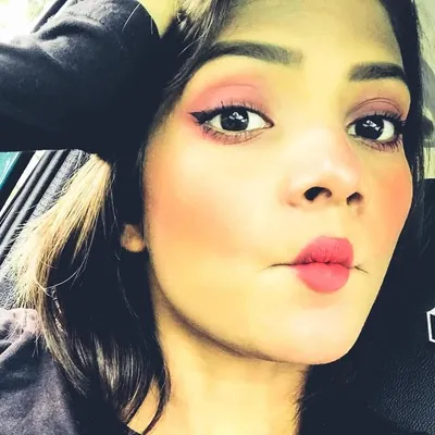 Eva👑 profile