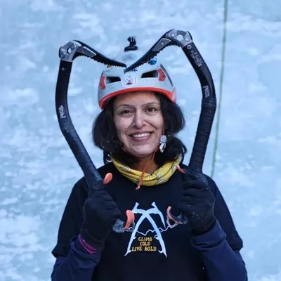 Dr.Varuna Raina profile