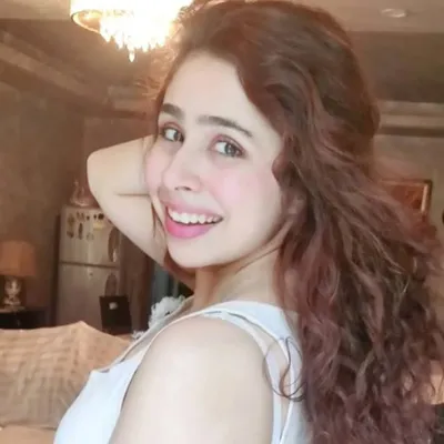 Himannee Aarya Bhatia ✨ profile