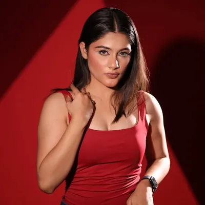 Himani Kapoor profile