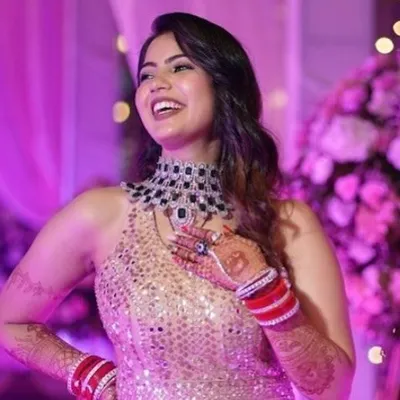 Himani Kriplani Dhankani ๐ profile