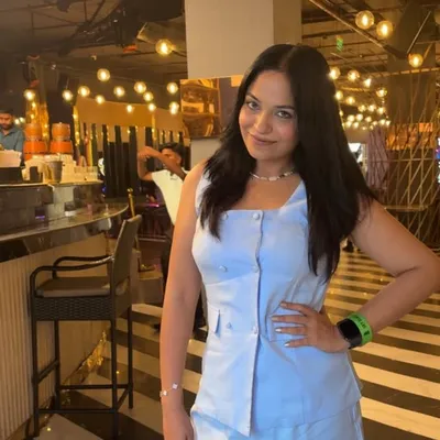 Himani Khaneja profile