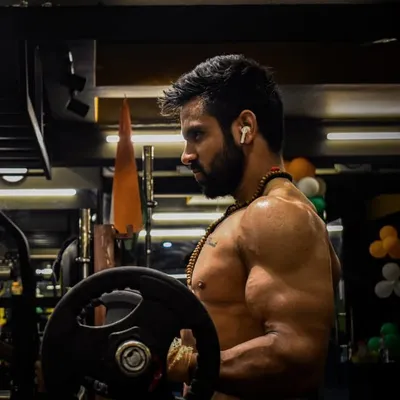 iamhimashugodiyal profile