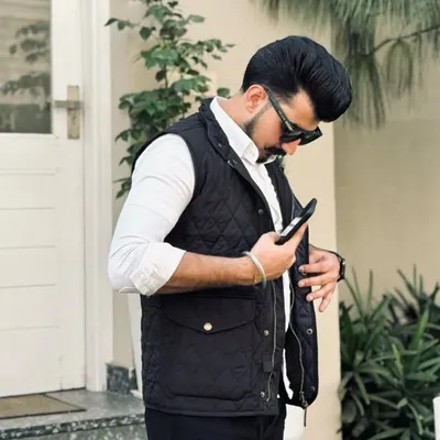 Himmat Toor profile