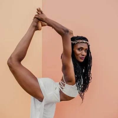 Tie Simpson, Yoga + Holistic Wellness Coach profile