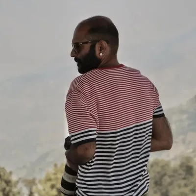 Niwit Pauly profile