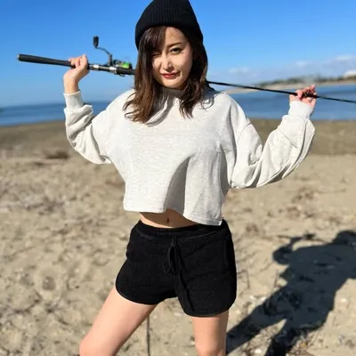 宇野澤 瞳 profile