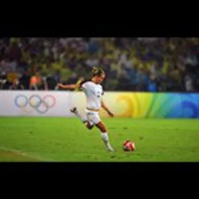Heather Mitts profile