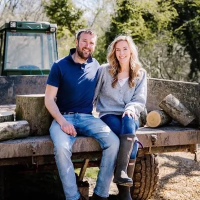 HOLDER & HOOK profile