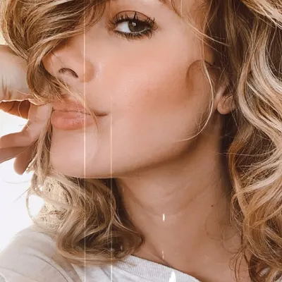 Hollie Would... profile