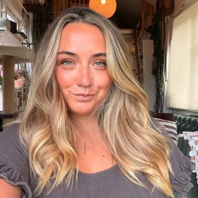 Hollie ๐ฟ profile