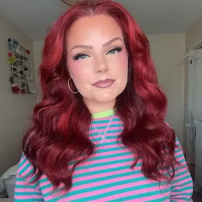 Hollie Stanford profile