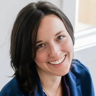 Holly | Clinical Hypnotherapist profile