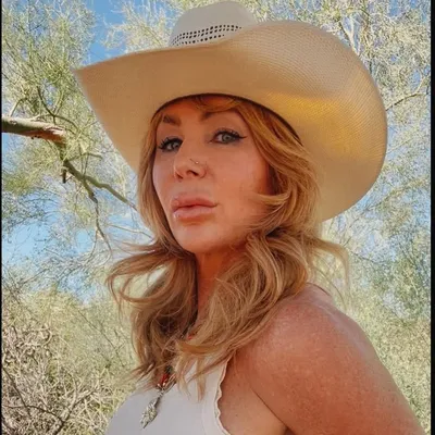 HOLLY VATTER profile