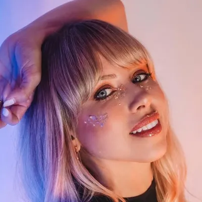 Superholly profile