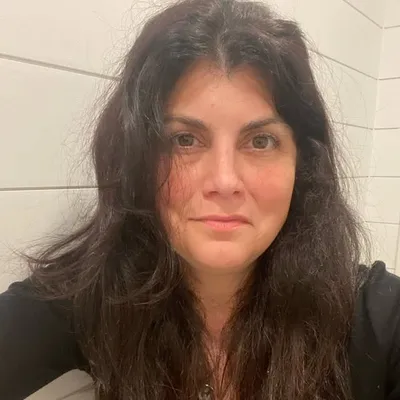 Jennifer L. Lavender profile
