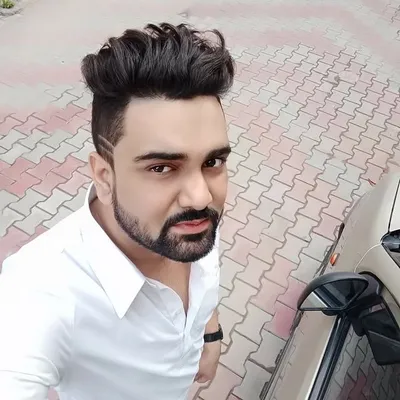 Honey Bhola profile