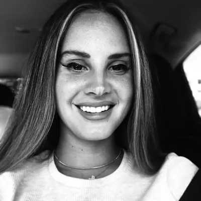 LANA DEL REY profile