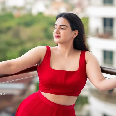Honey Rose profile