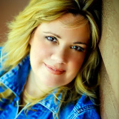 Debbie Kay profile