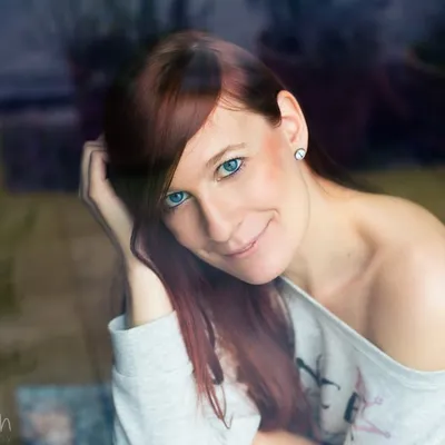 Cori Nna profile