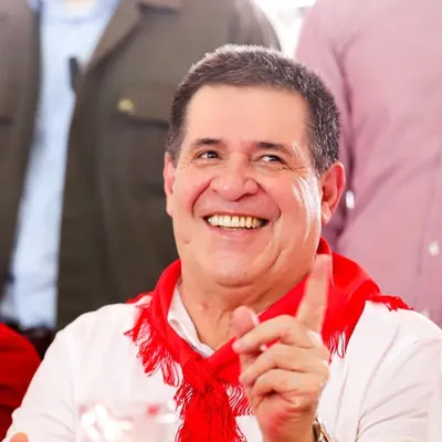 Horacio Cartes profile
