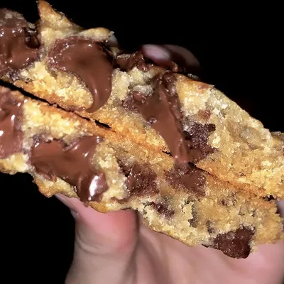 Hot Girls Eating Cookies profile