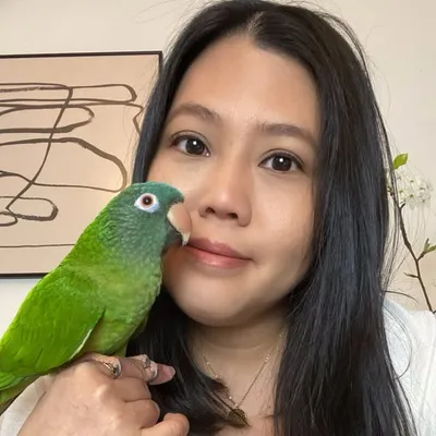 Emi and feathered friends ๐ฆ profile